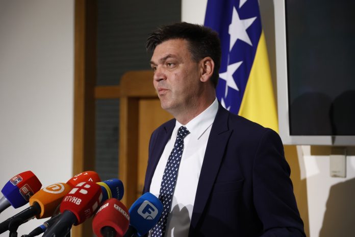 Hoće li HDZ 1990 uvesti SDA u vlast i time direktno naštetiti Hrvatima