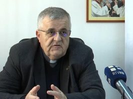 Mons. Tomo Knežević iz Čajdraša o 30. obljetnici Caritasa Vrhbosanske nadbiskupije